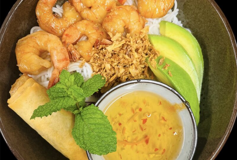 Bo Bun crevettes, poulet ou boeuf, Cuisine Thaï & Laotienne à Arsac